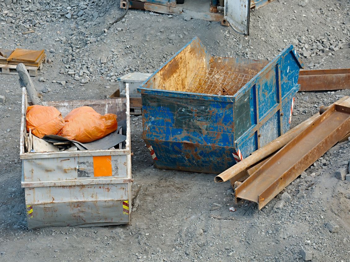 8 Tips for Safely Using Dumpsters on Job Sites