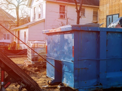 Dumpster Rental: Keeping Your Neighbors Happy