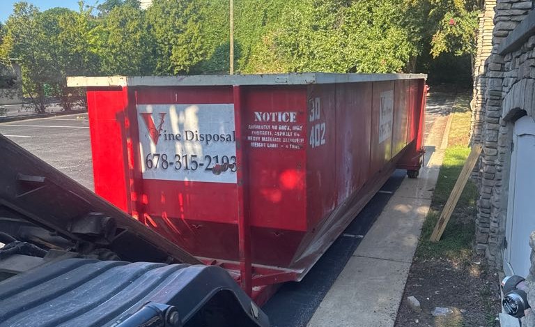 8 Tips for Safely Using Dumpsters on Job Sites