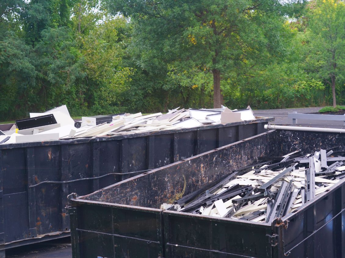 Dumpster Diving: How To Find the Best Deals