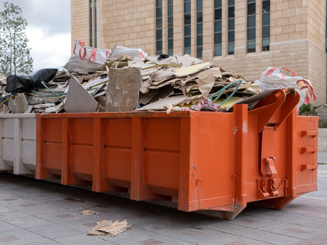 4 Tips for Using Dumpsters for Agricultural Waste Disposal