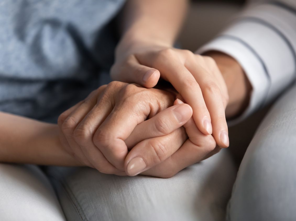 Supporting a Person With Hoarding Disorder During a Clean-Up